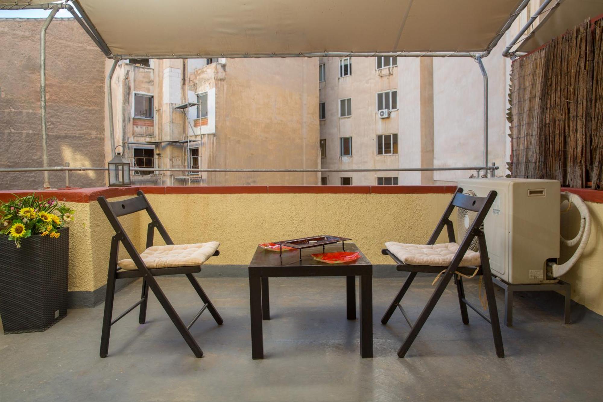 Downtown Quiet Apartment On A Pedestrian Street Афины Экстерьер фото
