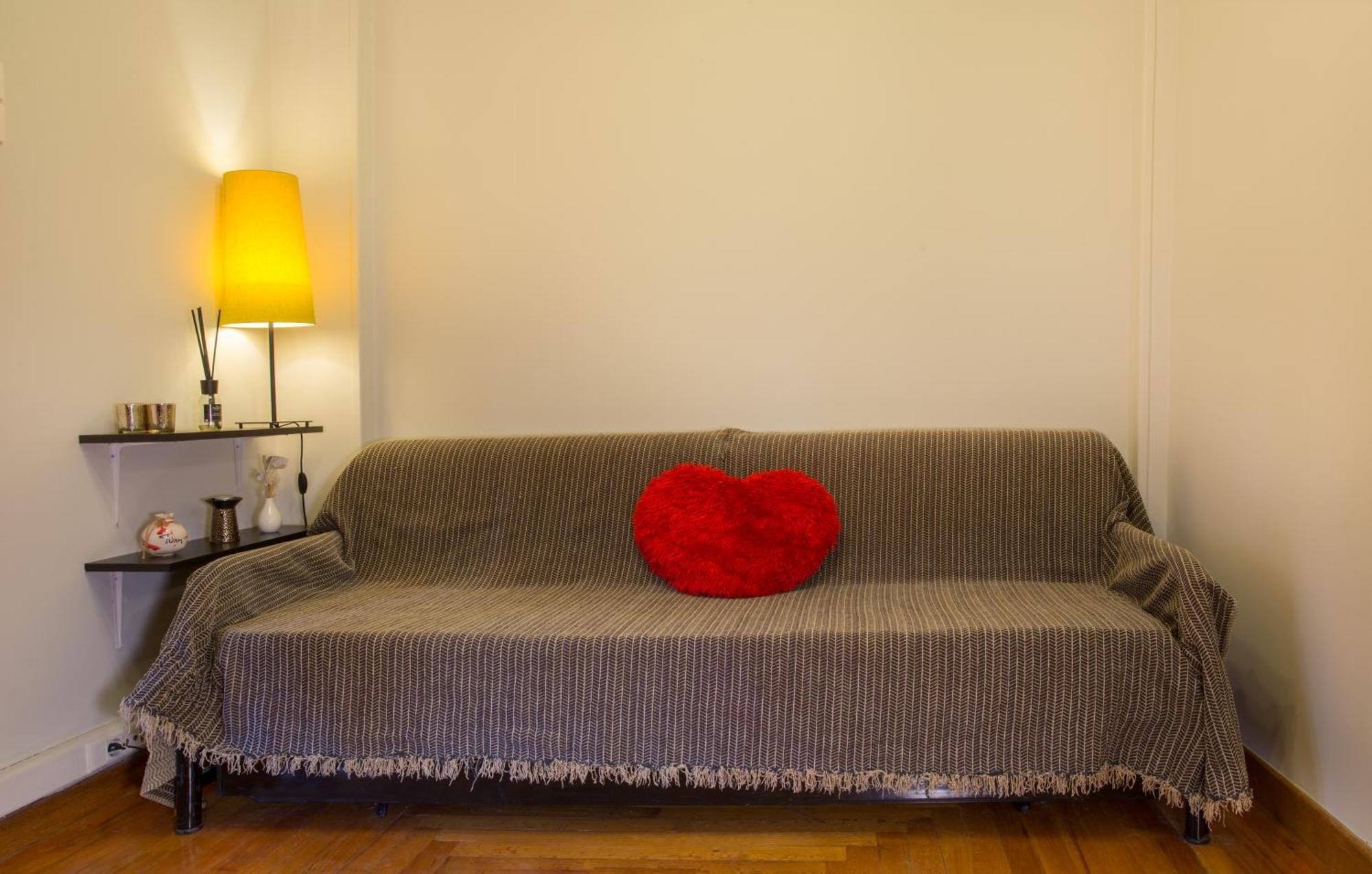 Downtown Quiet Apartment On A Pedestrian Street Афины Экстерьер фото